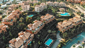 Benatalaya · 3 bedroom penthouse in Estepona